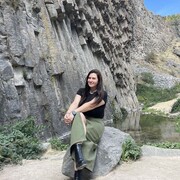   ,  Mi, 33