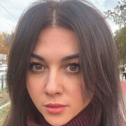  ,  Nataliia, 40