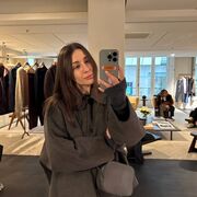  Praha,   Daria, 26 ,   ,   