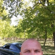  ,  Erko, 40