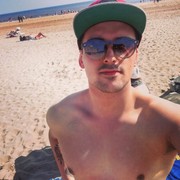  ,   Valentin, 32 ,   ,   , c 