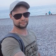  ,   Stas, 36 ,   