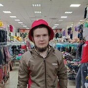  ,   Maxim, 33 ,   ,   , c , 