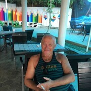  ,   Alex, 64 ,   c 