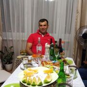  ,   Artur, 41 ,   ,   