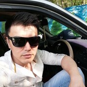  ,  Alek, 35