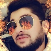  ,  Ali, 25