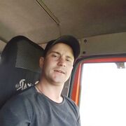  ,  Petr, 28
