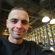  -,   Mikhail, 32 ,   ,   , c 