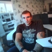   ,  Denis, 41