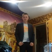  ,  Emil, 25