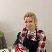  ,   Elena, 42 ,   c , 