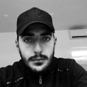  ,  Goro, 24