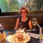  ,   Elena, 60 ,     , c 