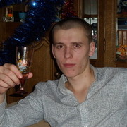  ,   Maksim, 32 ,   