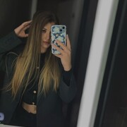  , 