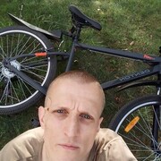  ,   Ivan, 38 ,   