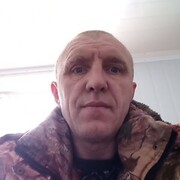  ,   Viktor, 51 ,   