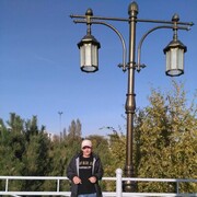  ,   Artur, 44 ,   c 