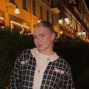  , 