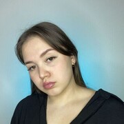  ,  Karina, 21