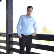  ,  Alex, 40