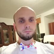  ,   Mario, 41 ,   ,   