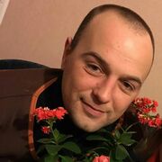  ,   Alex, 42 ,   ,   