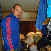  ,   Sasha, 42 ,  