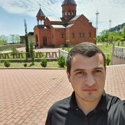  ,   Karlen, 28 ,   ,   