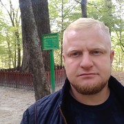  ,  Alex, 40