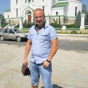  ,   Nicola, 44 ,   