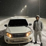  ,   Niaz, 25 ,  