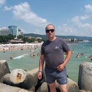  ,  Andrei, 44