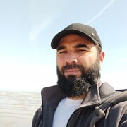  ,   Artur, 37 ,   ,   