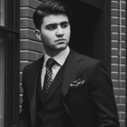  ,  Akmal, 24