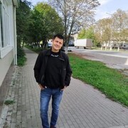  ,   Artur, 41 ,   ,   