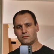  ,  Artur, 51