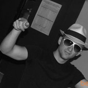  ,   Mike, 33 ,   