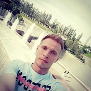  ,   Russel, 37 ,  