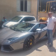  ,   Sandro, 39 ,   