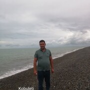  ,   Armen, 47 ,   ,   