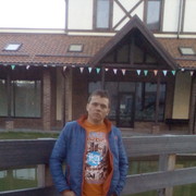  ,  Viktor, 33