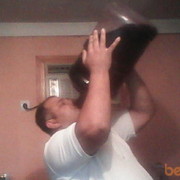  ,   Gio, 48 ,  