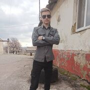  ,   Maxim, 27 ,   ,   