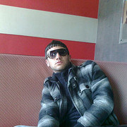  ,  Narek, 37