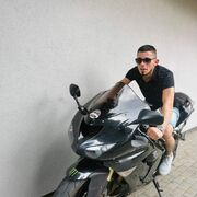  ,  Ako, 30