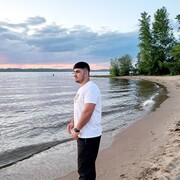  ,  HAKIM, 21