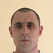  Abbots Langley,   , 44 ,  