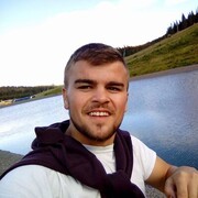  ,  Stas, 32
